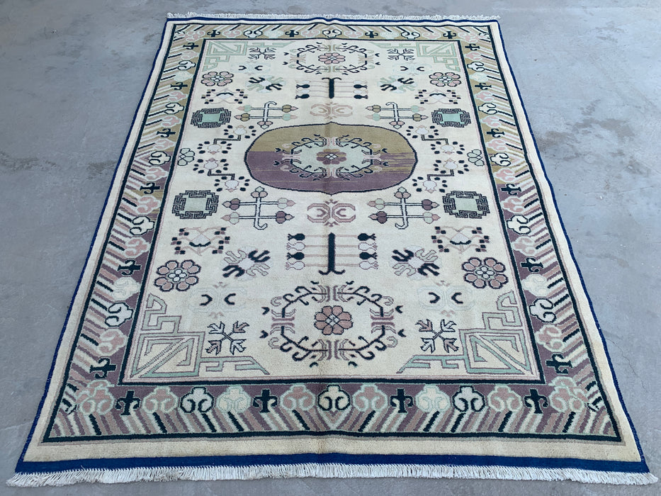 198 x 150 cm handgeknoopt Peshawari Chobi wollen tapijt - Ivoor kleurig geometrisch tribaal vloerkleed - KBHM-630