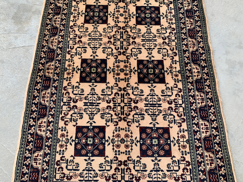 4'10 x 3'3 handgeknoopt Peshawari Chobi wollen tapijt - Ivoor kleurig tribaal geometrisch vloerkleed - KBHM-636