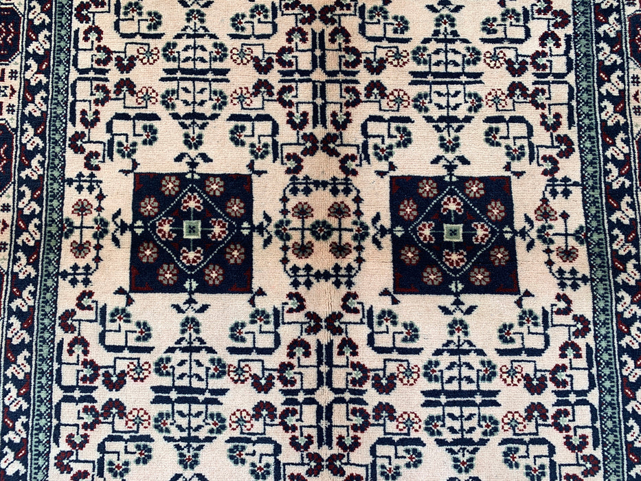 4'10 x 3'3 handgeknoopt Peshawari Chobi wollen tapijt - Ivoor kleurig tribaal geometrisch vloerkleed - KBHM-636