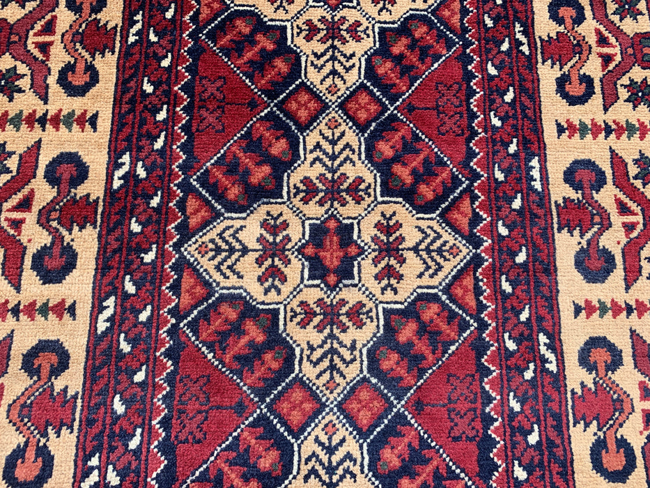 9'6 x 2'9 handgeknoopt Pesjwari Chobi wollen loper - Ivoor tribaal geometrisch gangkleed - KBHM-638