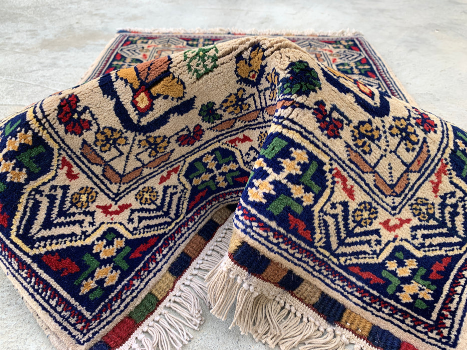 2'10 x 1'11 Handgeknoopt Peshawari Chobi wollen tapijt - Ivoorkleurig tribaal geometrisch accenttapijt - KBHM-639