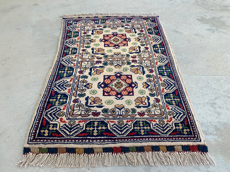 2'10 x 1'11 Handgeknoopt Peshawari Chobi wollen tapijt - Ivoorkleurig tribaal geometrisch accenttapijt - KBHM-639