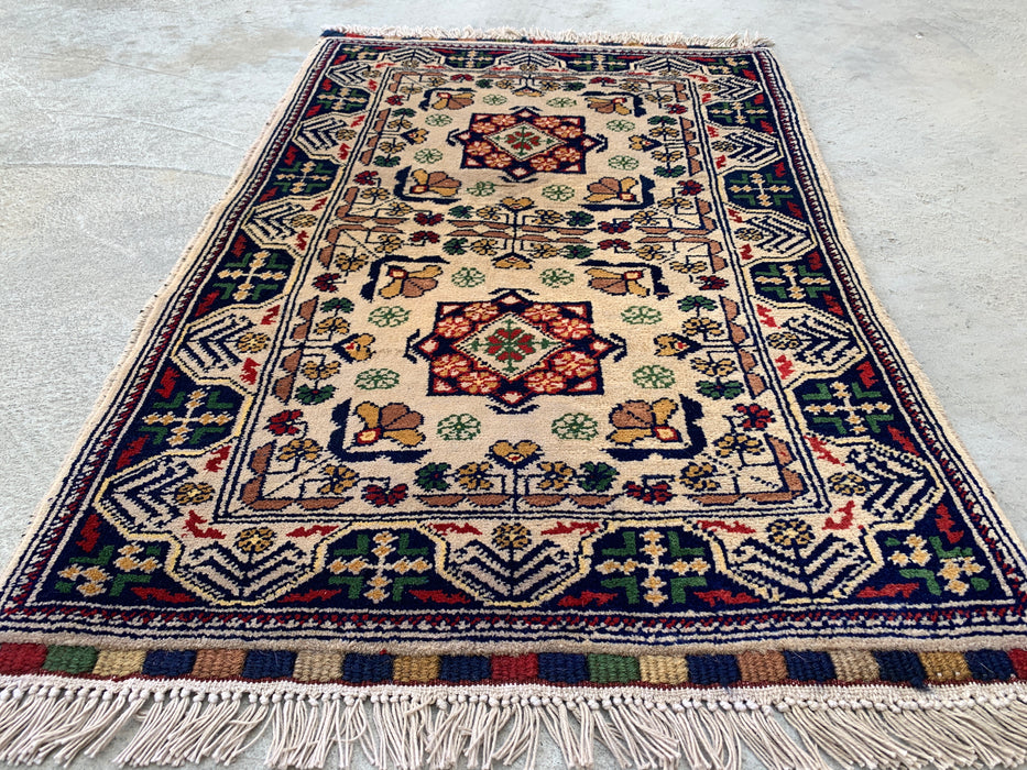 2'10 x 1'11 Handgeknoopt Peshawari Chobi wollen tapijt - Ivoorkleurig tribaal geometrisch accenttapijt - KBHM-639