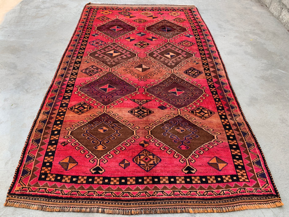 Handgemaakt Perzisch wollen vloerkleed 7x10 - Roze tribaal geometrisch Perzisch stijl kleed - Exacte afmeting 9'4" x 5'7" - KBHM-671