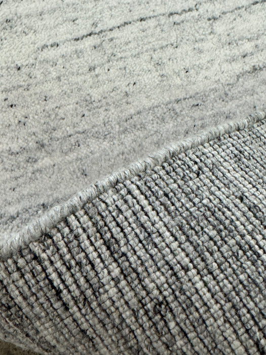 5’10X9' Hand-Knotted Silverstone Wool Area Rug- Ivory/Grey
