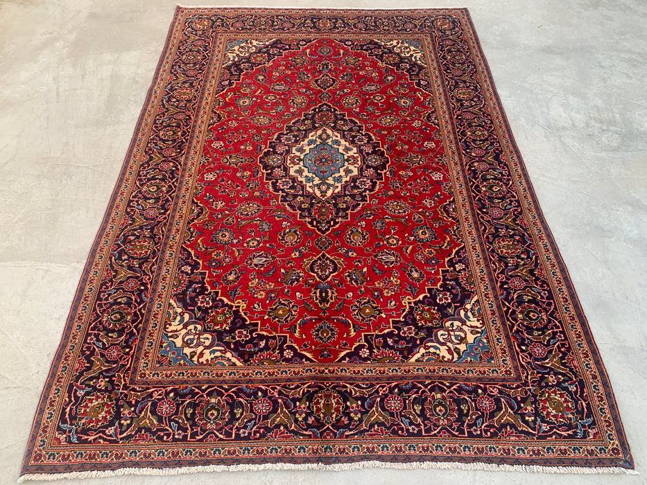 Handgemaakt Perzisch wollen vloerkleed 7x10 - Rood bloemrijk medaillon Perzisch stijl kleed - Exacte afmeting 9'7" x 6'7" - KBHM-684