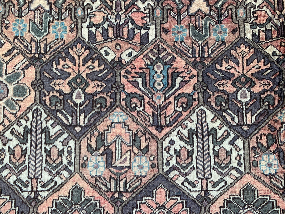 Handgemaakt Perzisch wollen vloerkleed 7x10 - Bruin, ivoor & roze tribaal geometrisch Perzisch stijl kleed - Exacte afmeting 10'3" x 6'10" - KBHM-697