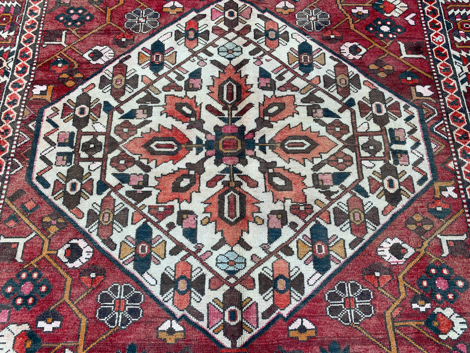295 x 206 cm handgeknoopt Perzisch wollen tapijt – Rood, ivoor & bruin tribaal geometrisch ontwerp – KBHM-699