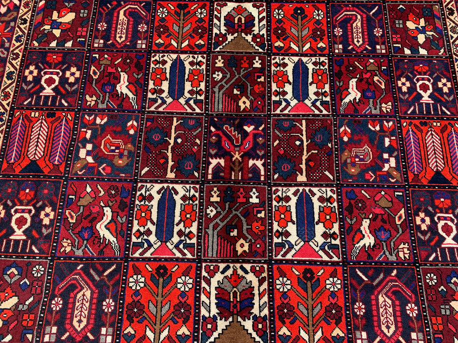 Handgemaakt Perzisch wollen vloerkleed 7x10 - Rood, marineblauw & ivoorkleurig Perzisch tapijt in tribale stijl met panelen - Exacte maat 10'0" x 7'0" - KBHM-707