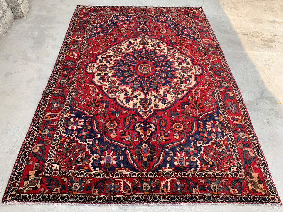 10'6" x 7'3" handgeknoopt Perzisch wollen tapijt – Rood, marineblauw & ivoorkleurig bloemenmedaillonontwerp – KBHM-708
