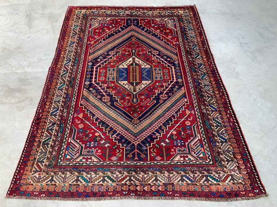 Handgemaakt Perzisch wollen vloerkleed 7x10 - Rood, marineblauw & ivoorkleurig Perzisch tapijt in stamtalige medaillonstijl - Exacte afmetingen 8'10" x 6'2" - KBHM-720