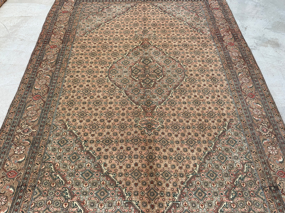 Handgemaakt Perzisch wollen vloerkleed 213x305 cm - Beige, taupe & zachtblauw vintage medaillon Perzisch stijl tapijt - Exacte afmeting 277 cm x 193 cm - KBHM-728