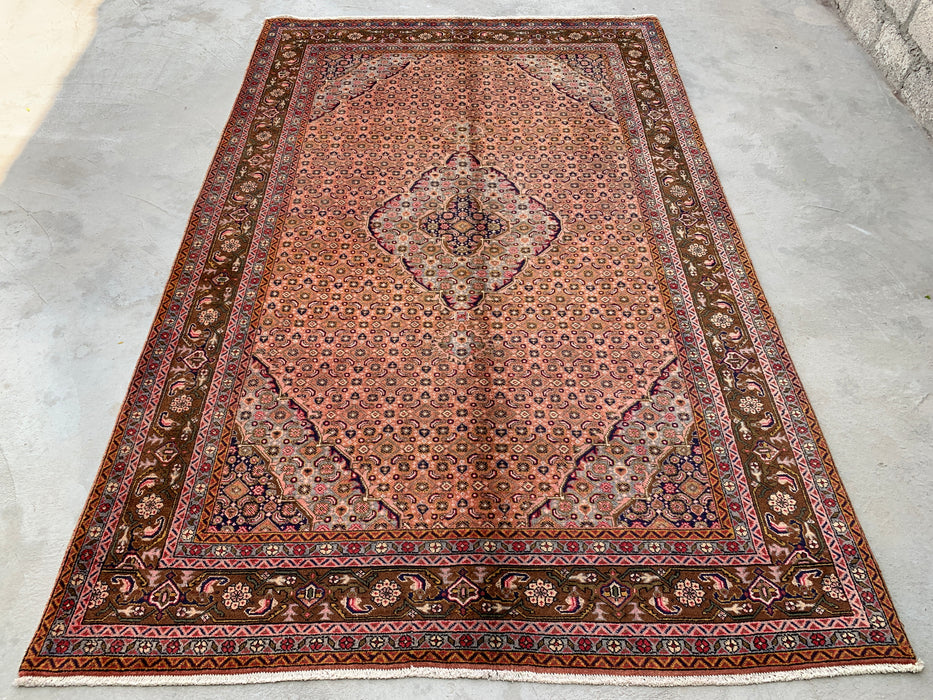Handgemaakt Perzisch wollen vloerkleed 7x10 - Roze, bruin & ivoor vintage medaillon Perzisch stijl kleed - Exacte afmeting 9'6" x 6'2" - KBHM-732