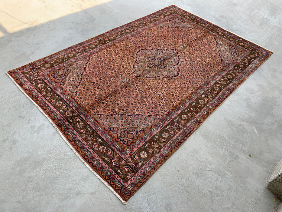 Handgemaakt Perzisch wollen vloerkleed 7x10 - Roze, bruin & ivoor vintage medaillon Perzisch stijl kleed - Exacte afmeting 9'6" x 6'2" - KBHM-732