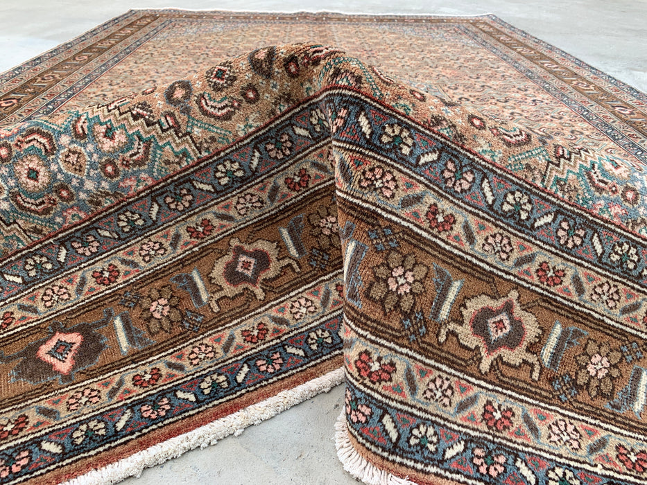 Handgemaakt Perzisch wollen vloerkleed 7x10 - Beige, bruin en zachtblauw vintage medaillon Perzisch stijl kleed - Exacte afmeting 9'5" x 6'5" - KBHM-752