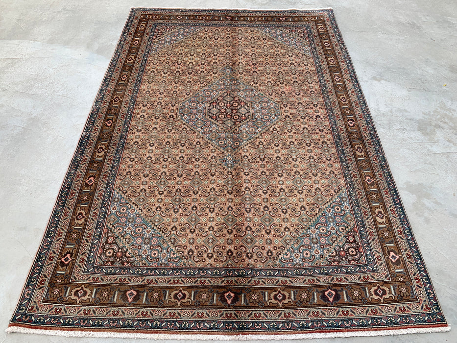 Handgemaakt Perzisch wollen vloerkleed 7x10 - Beige, bruin en zachtblauw vintage medaillon Perzisch stijl kleed - Exacte afmeting 9'5" x 6'5" - KBHM-752