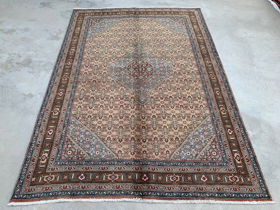 Handgemaakt Perzisch wollen vloerkleed 7x10 - Beige, bruin en zachtblauw vintage medaillon Perzisch stijl kleed - Exacte afmeting 9'5" x 6'5" - KBHM-752