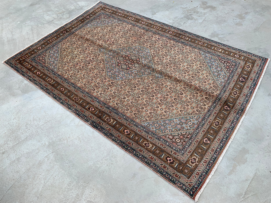 Handgemaakt Perzisch wollen vloerkleed 7x10 - Beige, bruin en zachtblauw vintage medaillon Perzisch stijl kleed - Exacte afmeting 9'5" x 6'5" - KBHM-752