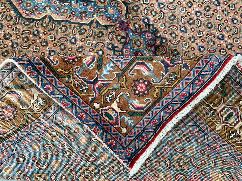 Handgemaakt Perzisch wollen vloerkleed 7x10 - Vintage Perzisch stijl kleed met medaillon in beige, blauw & bruin - Exacte afmetingen 9'8" x 6'5" - KBHM-756