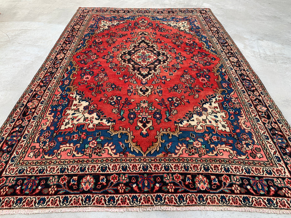 Handgemaakt Perzisch wollen vloerkleed 7x10 - Rood, blauw & ivoor kleurig bloemenmedaillon Perzisch stijl kleed - Exacte afmeting 10'3" x 6'9" - KBHM-767