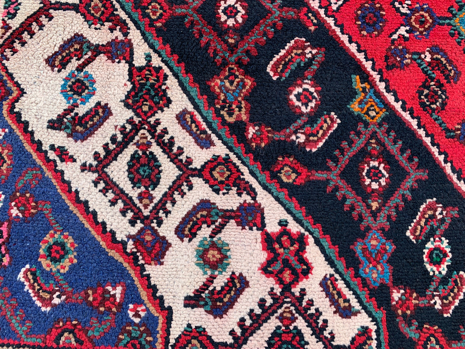 10'1" x 7'0" Handgeknoopt Perzisch wollen tapijt – Rood, ivoor & marineblauw tribaal medaillonontwerp – KBHM-769