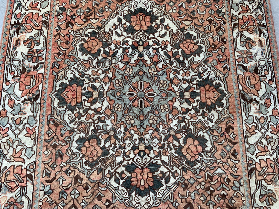 206 x 137 cm handgeknoopt Perzisch wollen tapijt – Vintage bloemendesign in roze, ivoor & saliegroen – KBHM-788