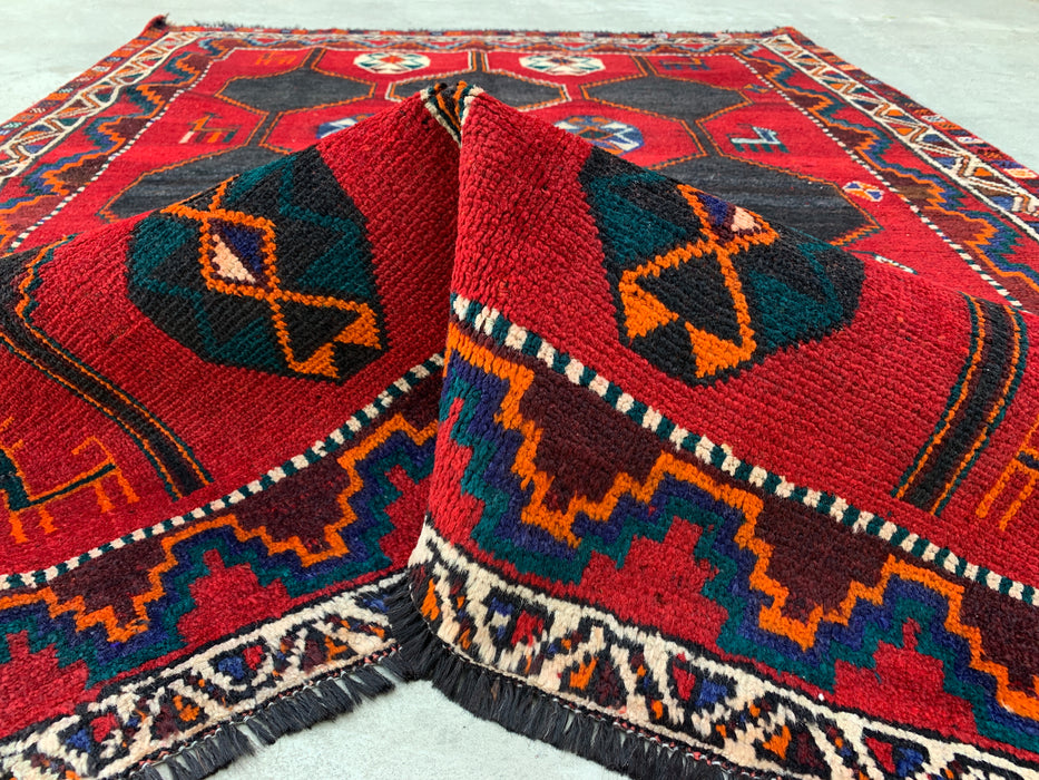 6'10" x 5'2" handgeknoopt Perzisch wollen tapijt – Rood, marineblauw & veelkleurig tribaal geometrisch ontwerp – KBHM-791