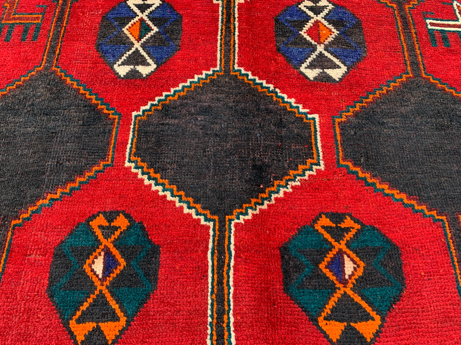6'10" x 5'2" handgeknoopt Perzisch wollen tapijt – Rood, marineblauw & veelkleurig tribaal geometrisch ontwerp – KBHM-791