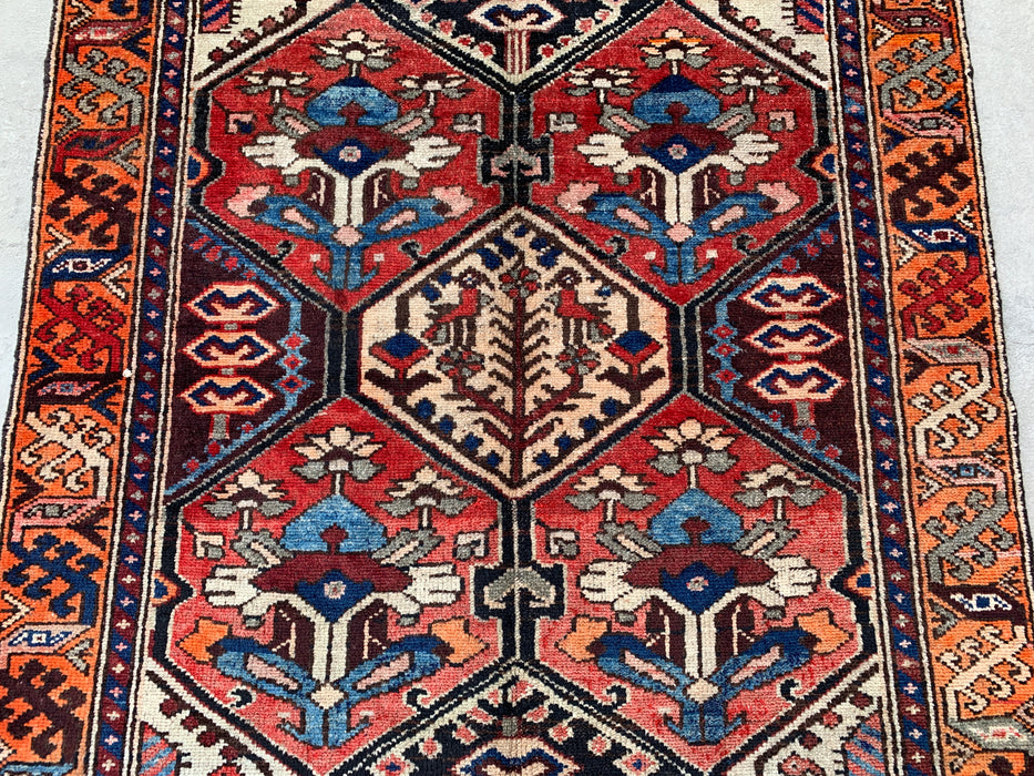 190,5 x 114,5 cm handgeknoopt Perzisch wollen tapijt – Ivoor, rood & blauw tribaal geometrisch paneelontwerp – KBHM-792