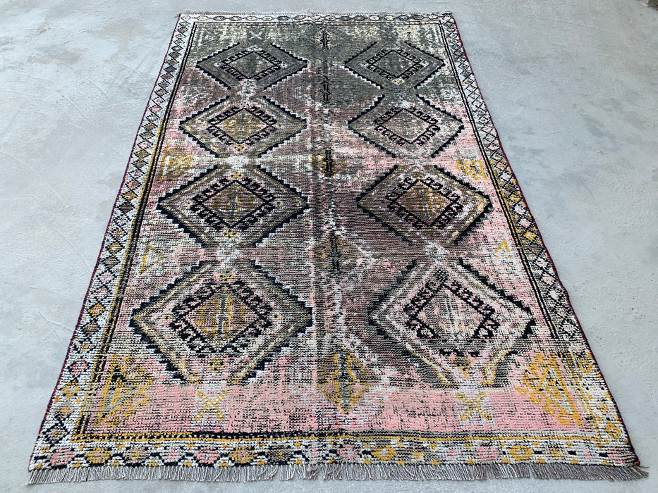 218 x 137 cm handgeknoopt Perzisch wollen tapijt – Vintage tribaal ruitpatroon in blush, taupe & antraciet – KBHM-793