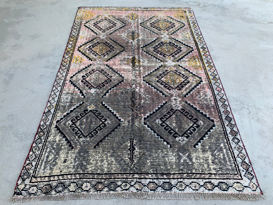 218 x 137 cm handgeknoopt Perzisch wollen tapijt – Vintage tribaal ruitpatroon in blush, taupe & antraciet – KBHM-793