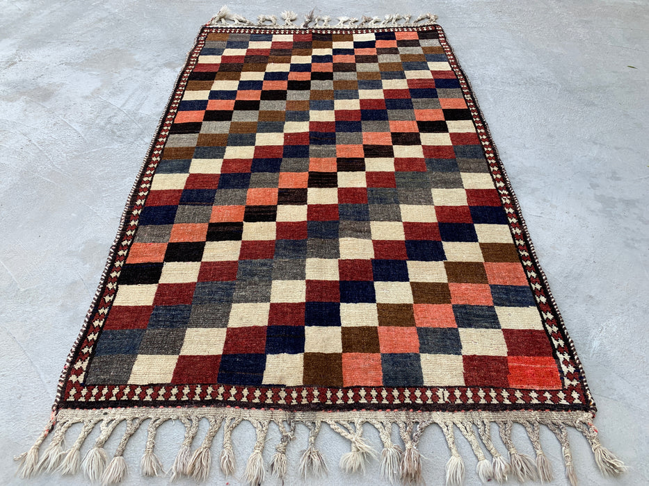 Handgeknoopt Perzisch wollen tapijt van 180 x 114 cm – Veelkleurig geometrisch dambordpatroon – KBHM-795