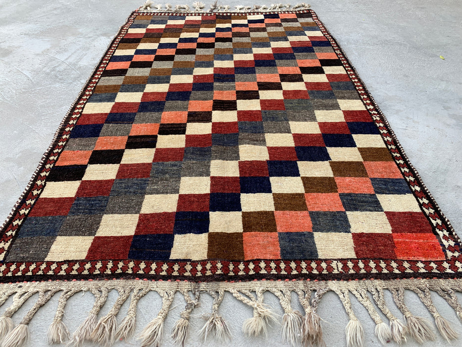 Handgeknoopt Perzisch wollen tapijt van 180 x 114 cm – Veelkleurig geometrisch dambordpatroon – KBHM-795