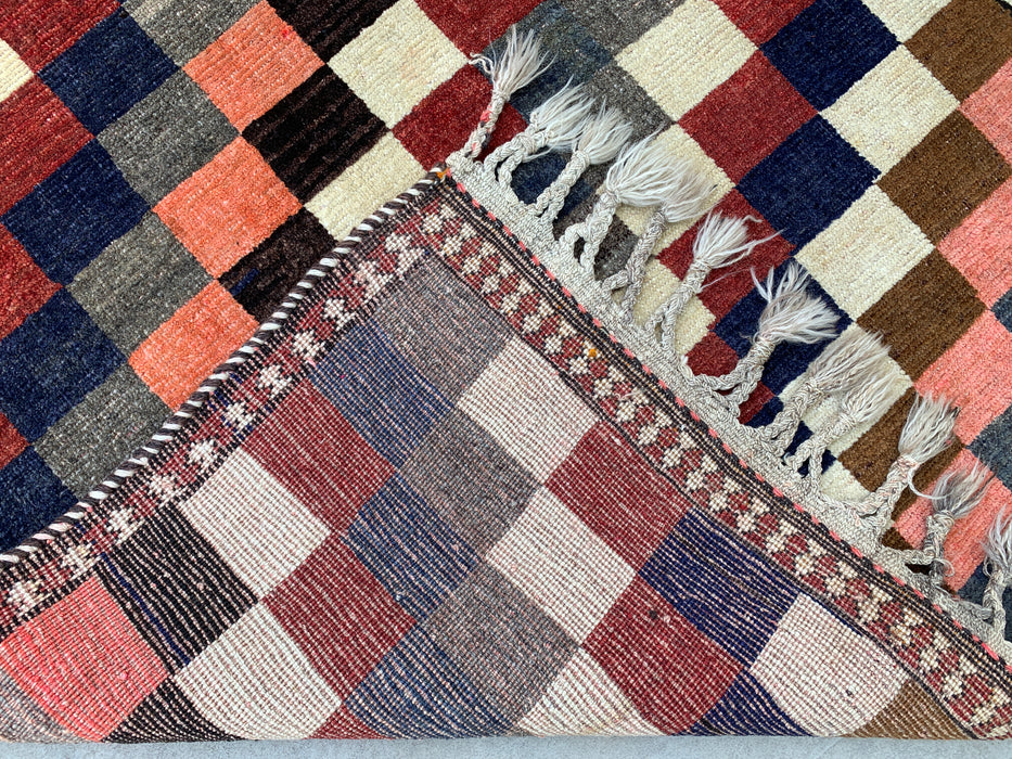 Handgeknoopt Perzisch wollen tapijt van 180 x 114 cm – Veelkleurig geometrisch dambordpatroon – KBHM-795