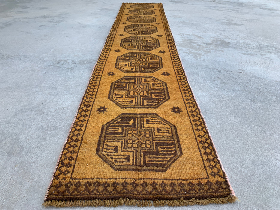 234 cm x 46 cm handgeknoopt Perzisch wollen loperkleed – Goud & Bruin tribaal geometrisch ontwerp – KBHM-797