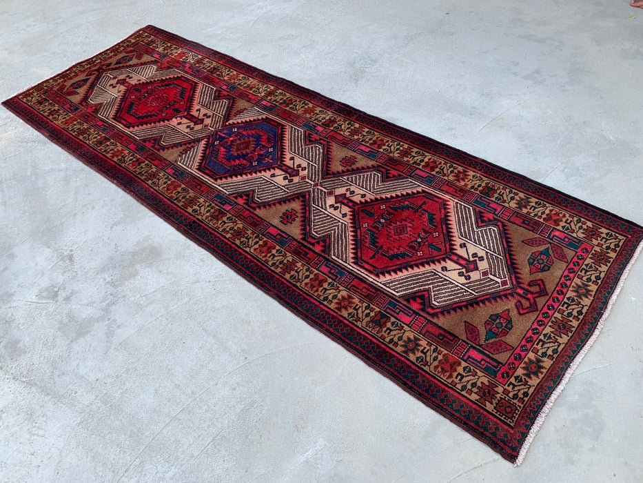 297 cm x 71 cm handgeknoopt Perzisch wollen loper – kameel, rood & ivoorkleurig tribaal medaillonmotief – KBHM-800