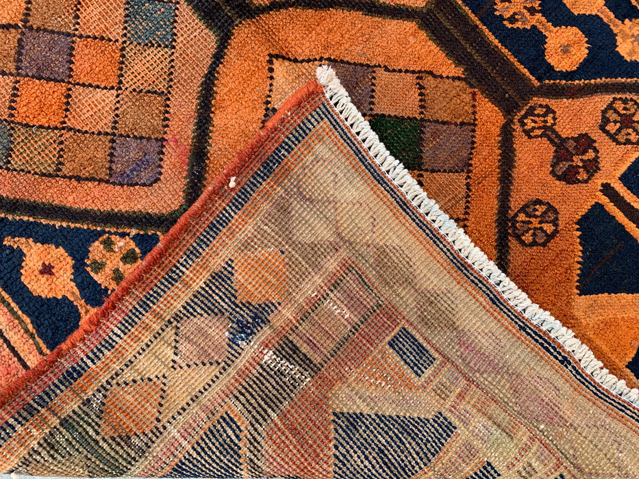 338 cm x 114 cm handgeknoopt Perzisch wollen loperkleed – Perzik, marineblauw & veelkleurig tribaal geometrisch paneelontwerp – KBHM-801