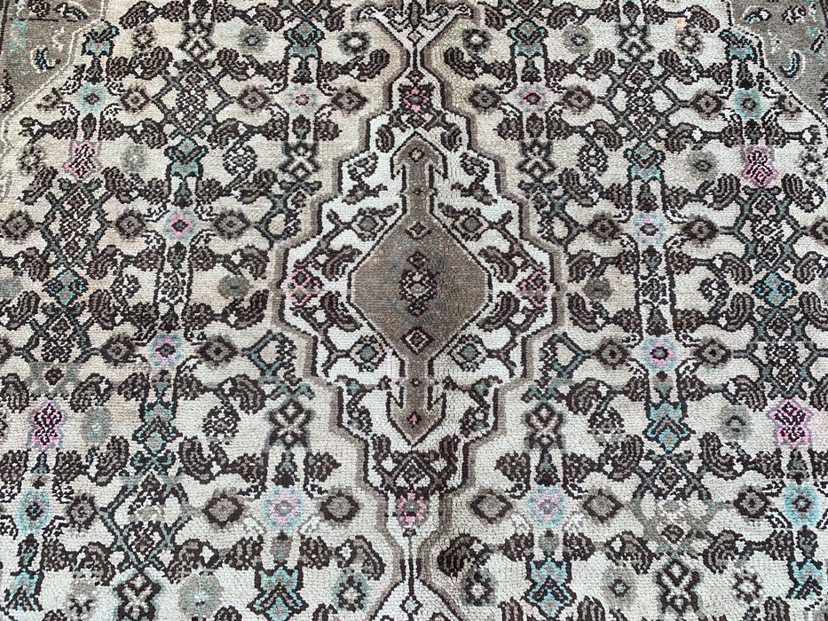 Handgemaakt Perzisch wollen vloerkleed 7x10 - Beige, taupe & ivoorkleurig vintage medaillon vloerkleed in Perzische stijl - Exacte afmeting 9'8" x 6'11" - KBHM-806