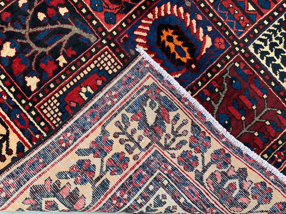 9'9" x 5'3" Handgeknoopt Perzisch wollen tapijt – Ivoor, marineblauw & rood geometrisch paneelontwerp – KBHM-822
