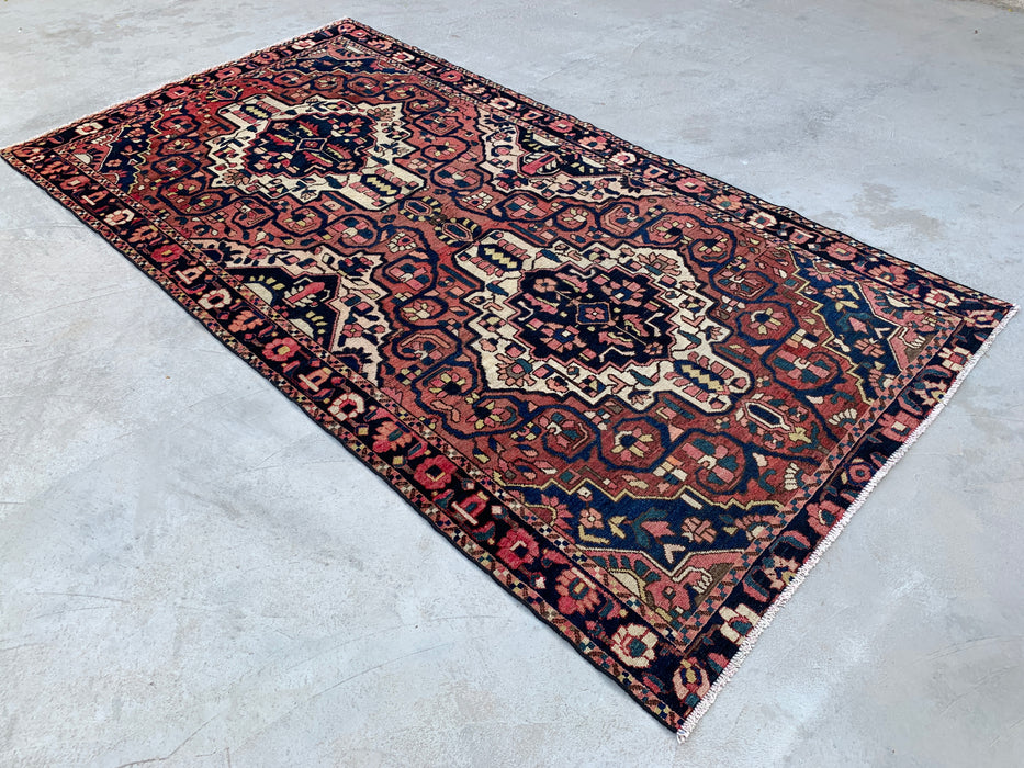 297 cm x 157 cm handgeknoopt Perzisch wollen tapijt – Roze, marineblauw & ivoorkleurig stam-medaillonontwerp – KBHM-824