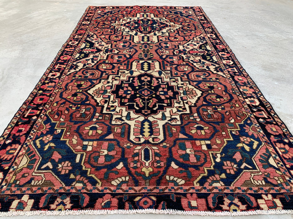 297 cm x 157 cm handgeknoopt Perzisch wollen tapijt – Roze, marineblauw & ivoorkleurig stam-medaillonontwerp – KBHM-824