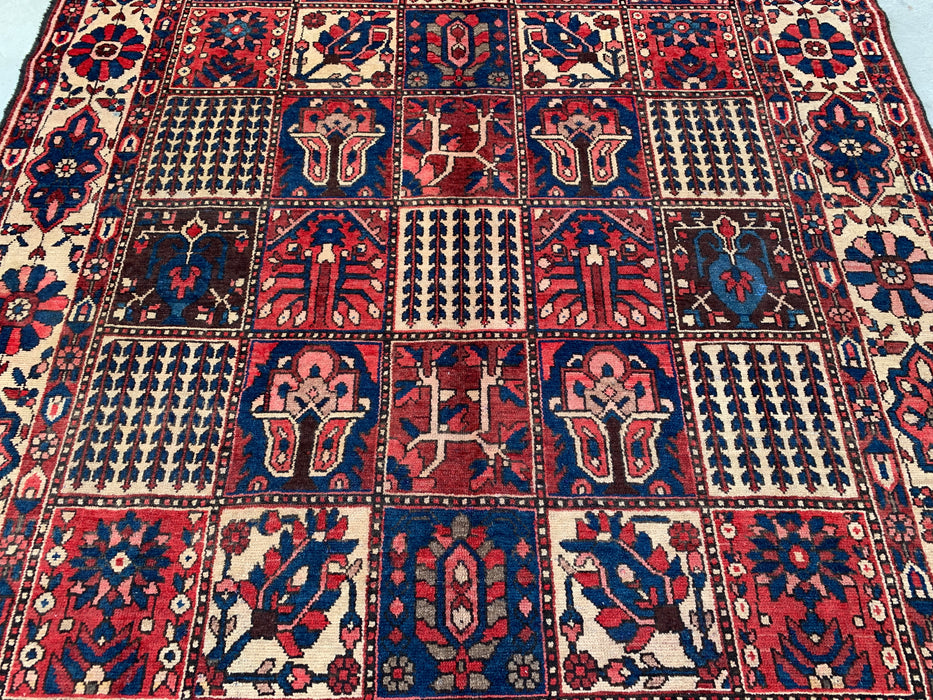 Handgemaakt Perzisch wollen vloerkleed 215x300 - Perzisch stijl tapijt met rode panelen en ivoorkleurige rand - Exacte afmeting 302 cm x 218 cm - KBHM-829