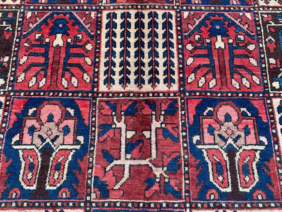 Handgemaakt Perzisch wollen vloerkleed 215x300 - Perzisch stijl tapijt met rode panelen en ivoorkleurige rand - Exacte afmeting 302 cm x 218 cm - KBHM-829