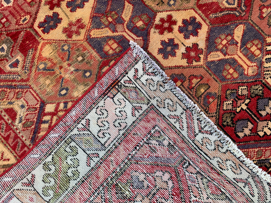 Handgemaakt Perzisch wollen vloerkleed 213x305 cm - Rood Perzisch tapijt met zeshoekig tuinpatroon en ivoorkleurige rand - Exacte afmeting 282 cm x 191 cm - KBHM-830