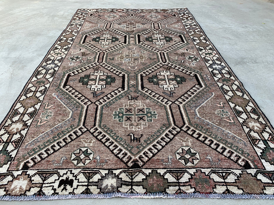 Handgemaakt Perzisch wollen vloerkleed 210x300 cm - Taupekleurig geometrisch Perzisch tapijt in tribalstijl met ivoorkleurige rand - Exacte afmeting 295 cm x 168 cm - KBHM-831