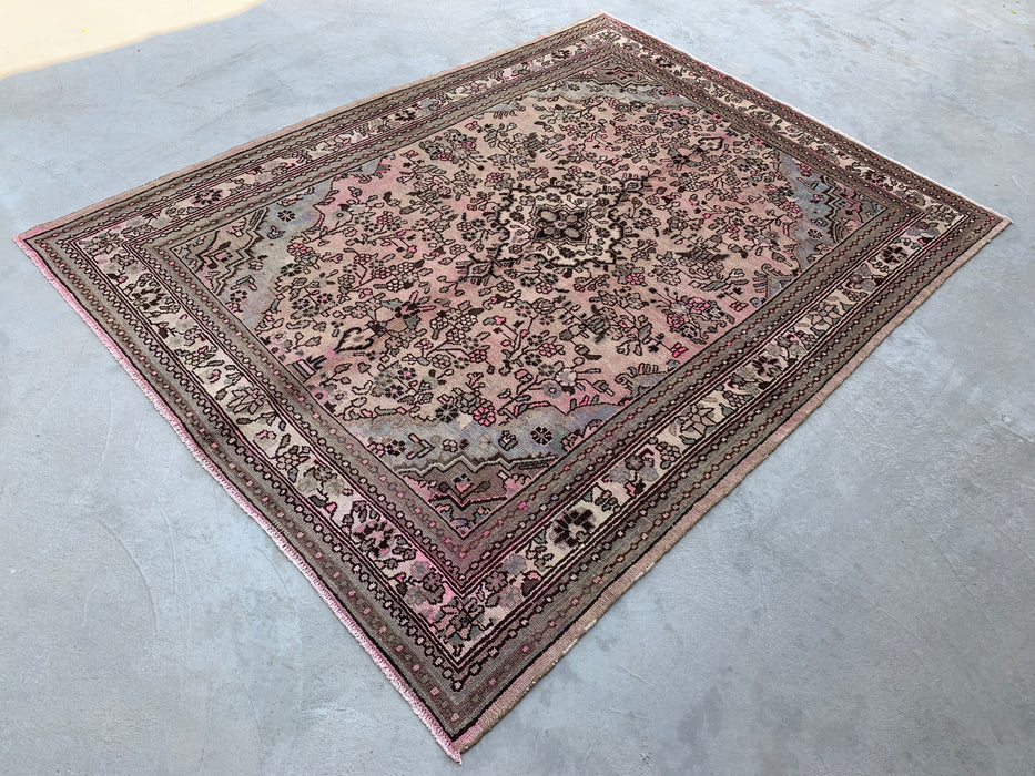 Handgemaakt Perzisch wollen vloerkleed 7x10 - Zachtbeige Perzisch kleed met bloemenmedaillon en ivoorkleurige rand - Exacte afmetingen 9'9" x 7'4" - KBHM-842