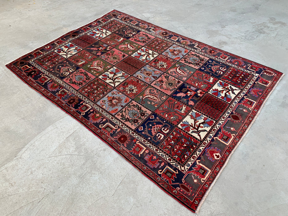 Handgemaakt Perzisch wollen vloerkleed 215x305 cm - Perzisch tapijt met rood paneel en een blauw & grijs tribale rand - Exacte afmeting 307 cm x 213 cm - KBHM-854