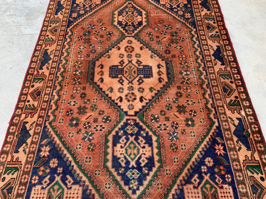 6'4 x 4'8 handgeknoopt Perzisch wollen tapijt - Beige geometrisch medaillonontwerp met marineblauwe & groene accenten - KBHM-858