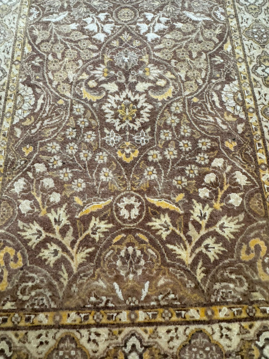 2'6”x 6’0” Sutri Silk/Wool Hand-Knotted Area Rug
