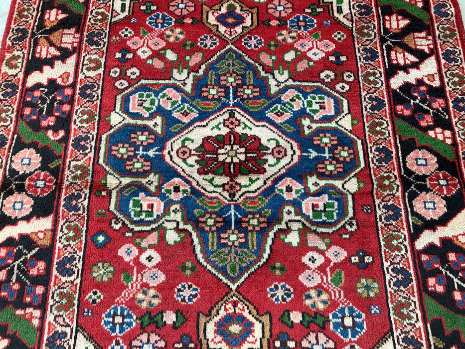 6'5 x 4'5 handgeknoopt Perzisch wollen tapijt - Rood floraal medaillonontwerp met zwarte rand - KBHM-862